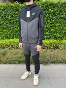 Tech Fleece nike 2025