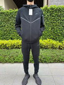 Tech Fleece nike 2025