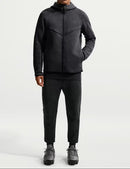 Tech Fleece nike 2025